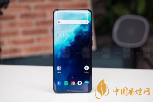 OnePlus8Pro和iPhone11對比測評-哪款更好?