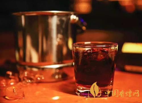 可樂桶是什么酒 非?；鸨目蓸吠罢{(diào)配方法介紹