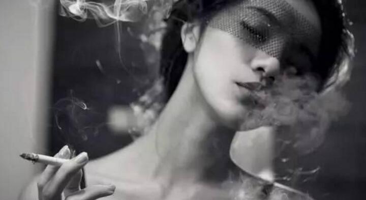 女人抽煙的好處有哪些，失戀時(shí)的良藥